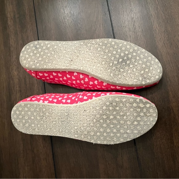 Toms Heart Print Flats - Picture 7 of 7